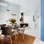 Ξενοδοχείο με διαμερίσματα Z14 Boutique - Old Town