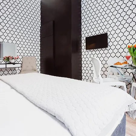 Z14 Boutique - Old Town Apartmanhotel 4*