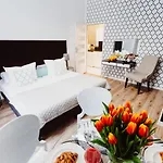 Z14 Boutique - Old Town 4*